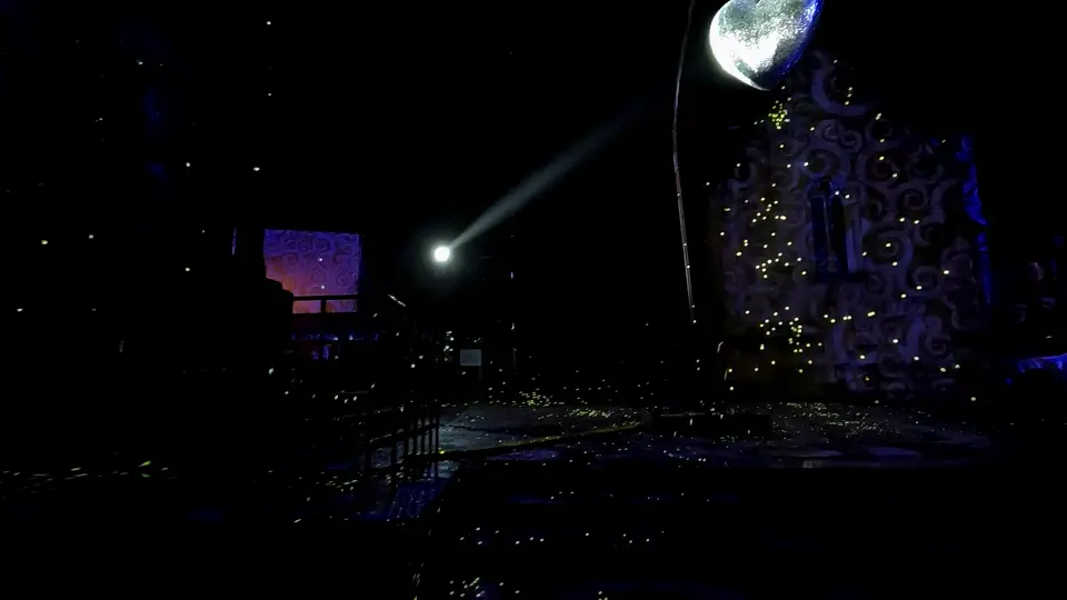 Mesmerizing starlike light projections spinning and creating cosmic effects at Landerneau lights festival