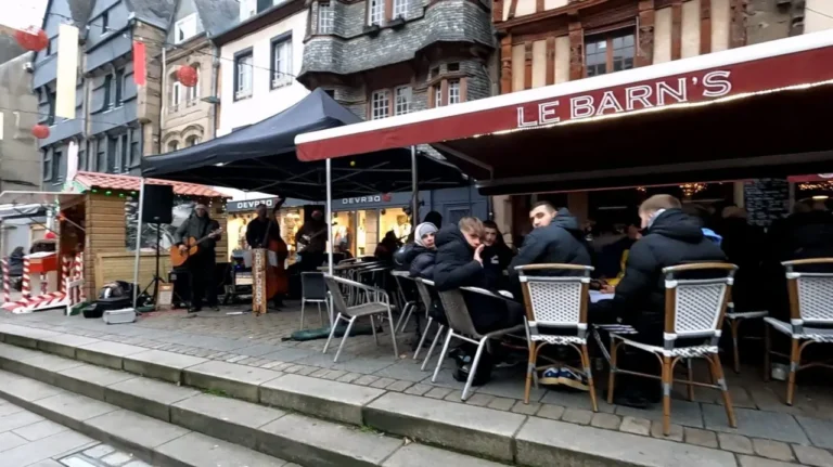 Lannion Christmas market outdoor dining Le Barn restaurant Brittany France winter